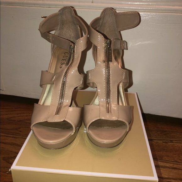 Nude GUESS heels - Picture 2 of 3